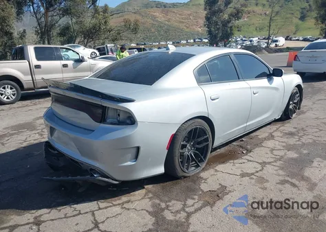 2019 Dodge Charger Scat Pack Rwd z USA, uszkodzony, nr VIN 2C3CDXGJ4KH565699